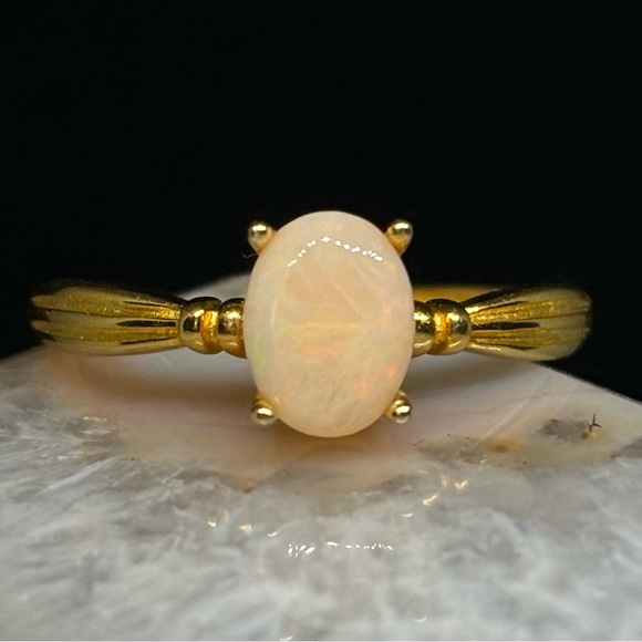 White Mezezo Broad Stripe Ethiopian Welo 18k Gold Adjustable Opal Handmade Ring - Picture 1 of 6